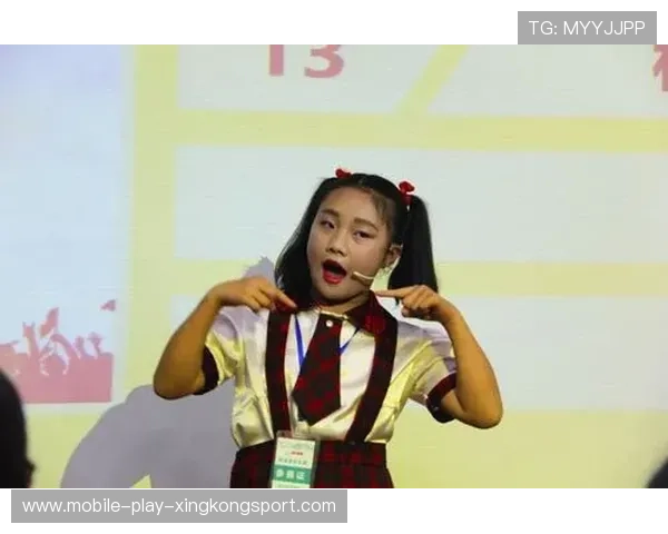 世界冠军到学校演讲,学生排长队争相聆听 世界冠军到学校演讲,学生排长队争相聆听