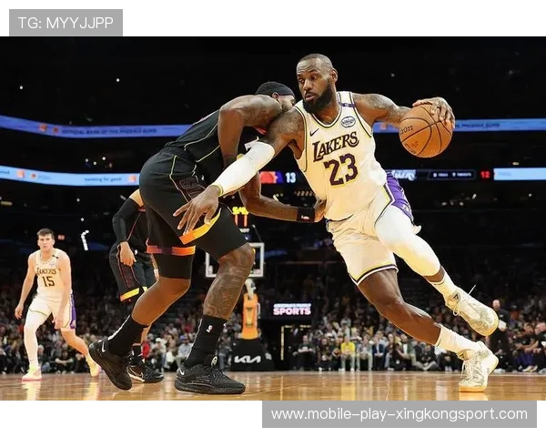 詹姆斯转换突破成功,湖人逐渐确立胜势